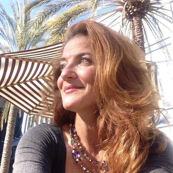 Meet your Posher, Veronica - Picture 1 of 1